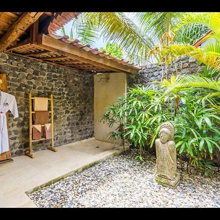 Louka Beach Bali Tianyar Buitenkant foto
