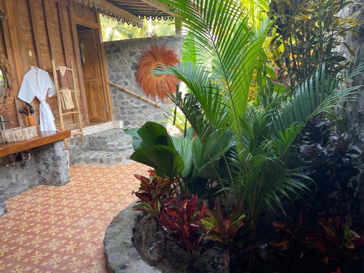 Louka Beach Bali Tianyar Buitenkant foto