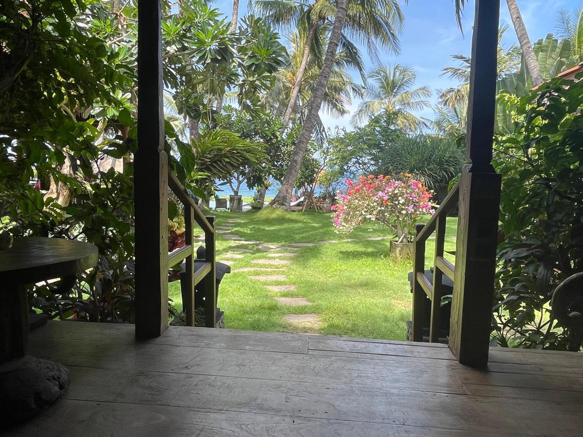 Louka Beach Bali Tianyar Buitenkant foto