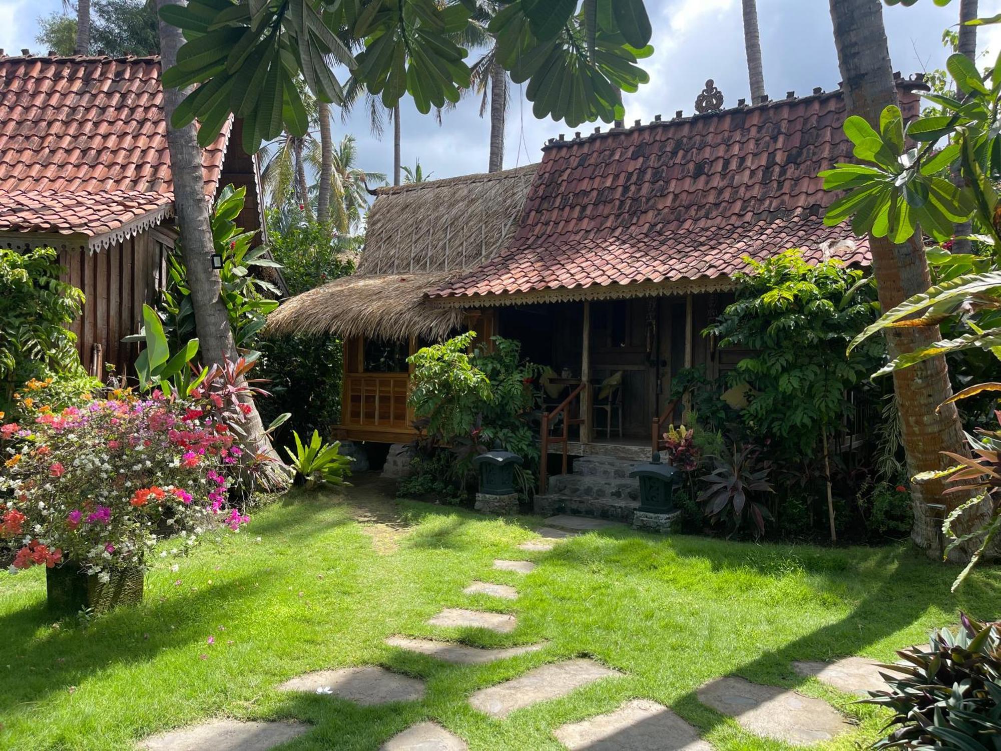Louka Beach Bali Tianyar Buitenkant foto